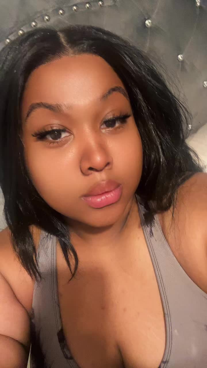 @D&egrave;j&agrave; Nicole🎙️