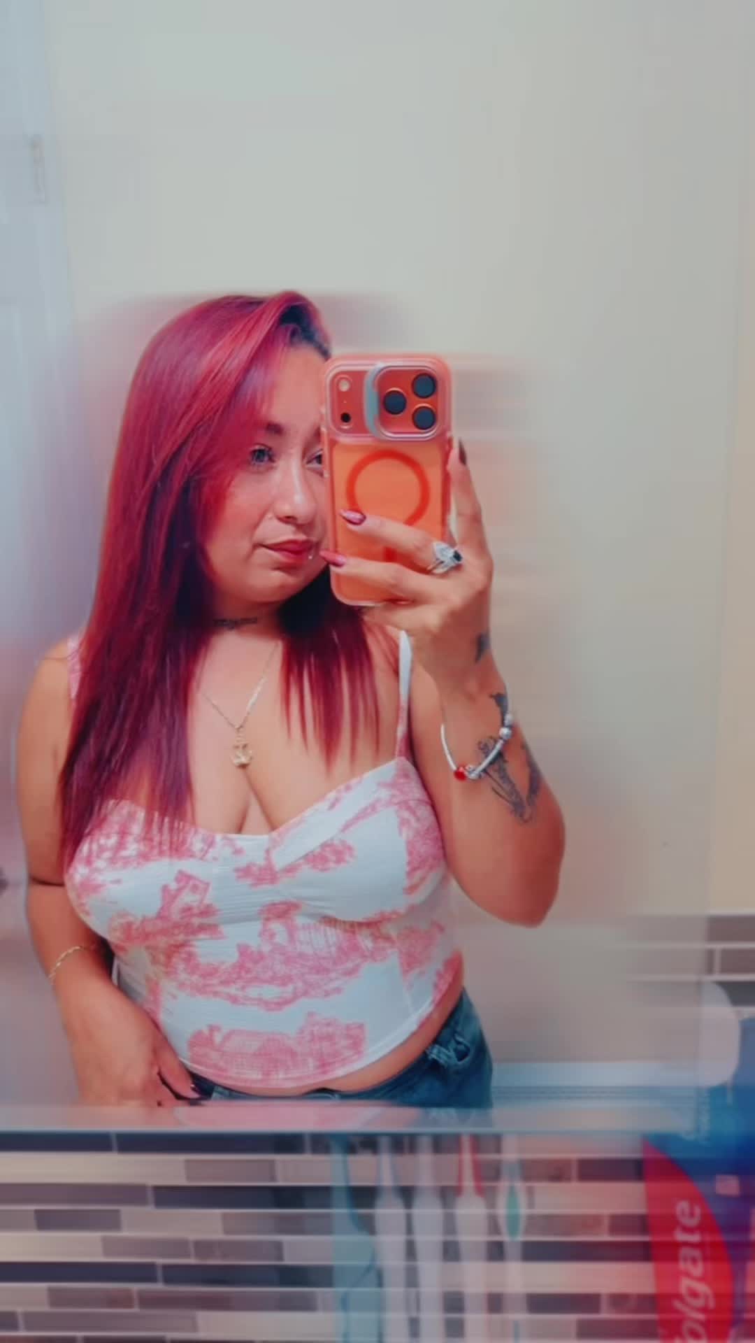 @Mily👻💜💕