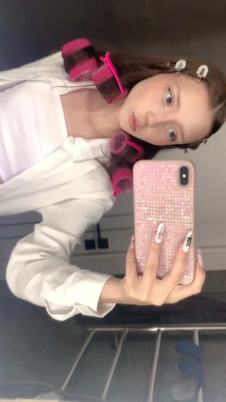 @Anika Koshkina