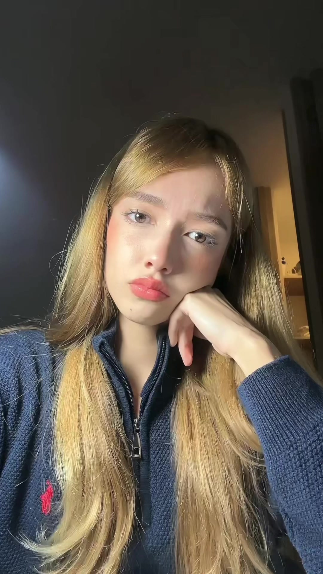 @Bella