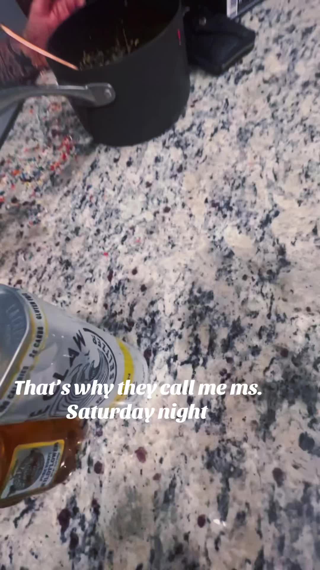 @Mama Fox🦊