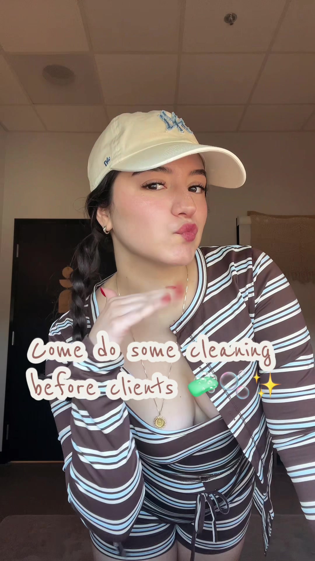@Elaina