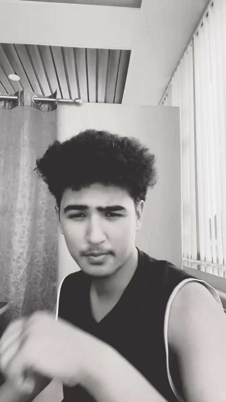 @Sandy_dgaf!!🤷♂️