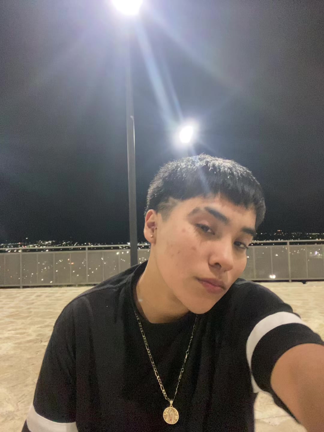 @♱