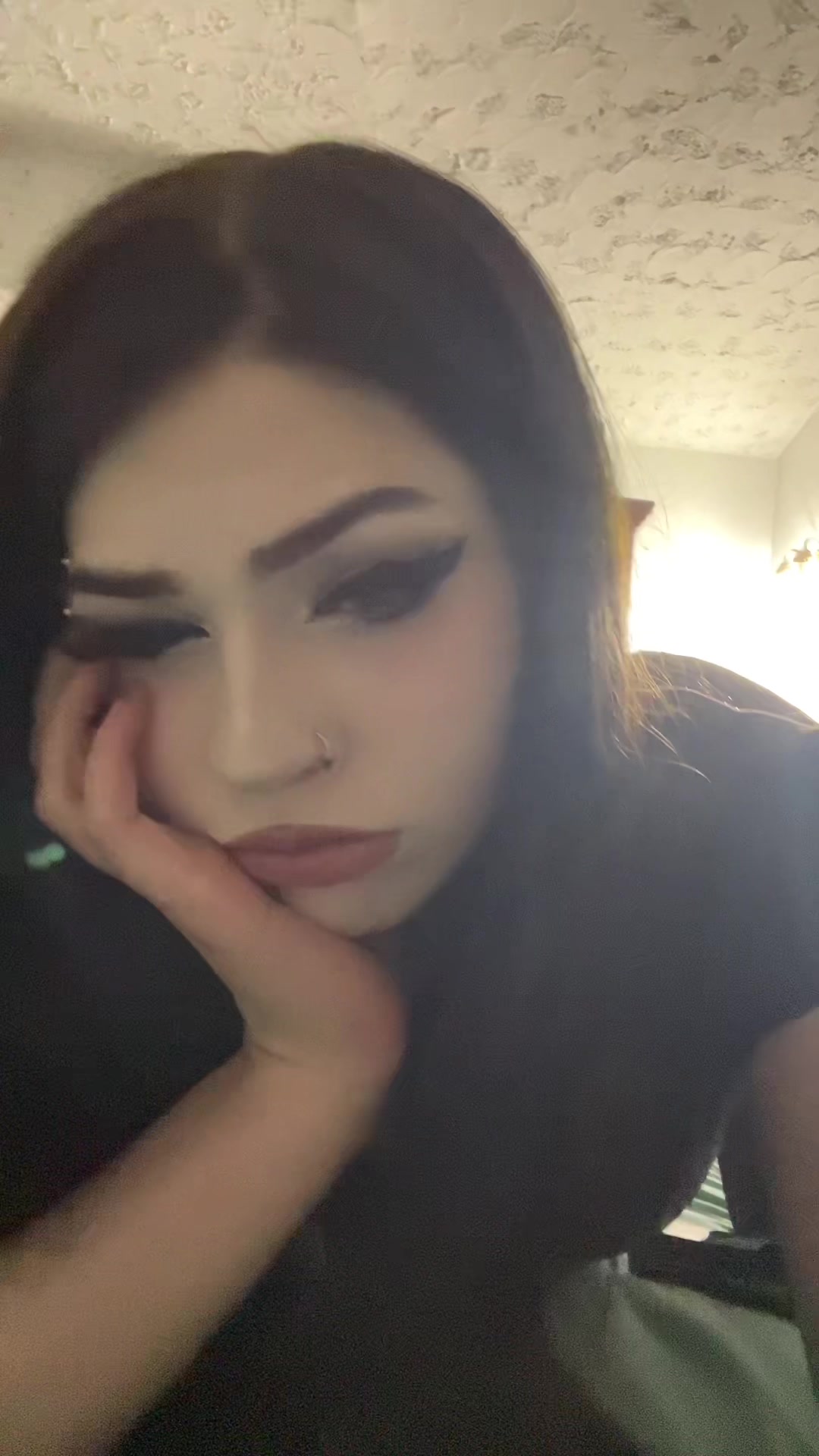 @Selena