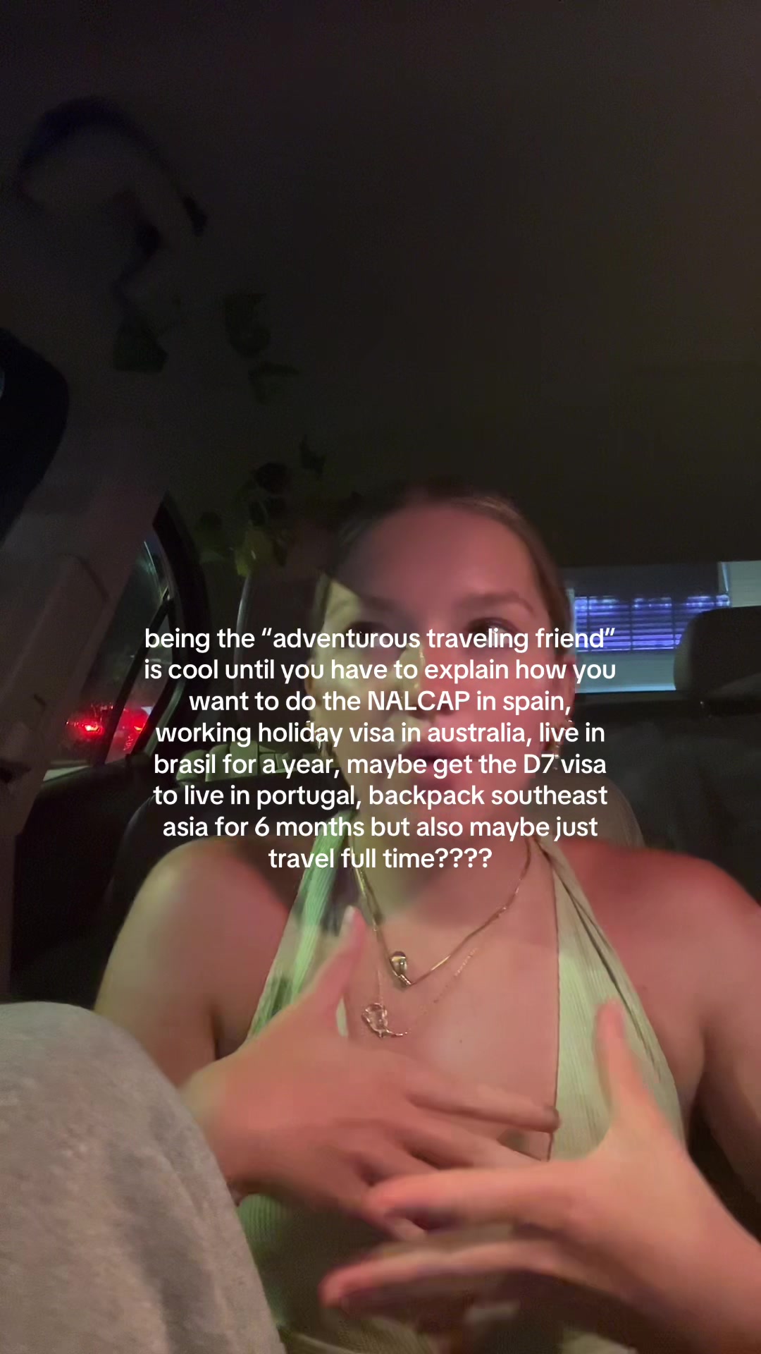@alyssa | solo travel