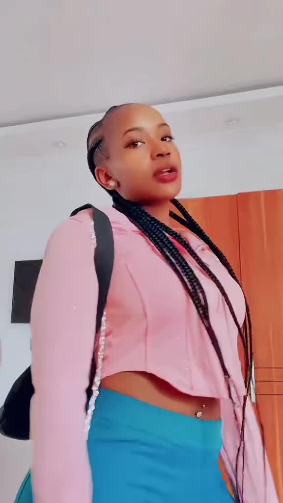 @sherlyne anyango