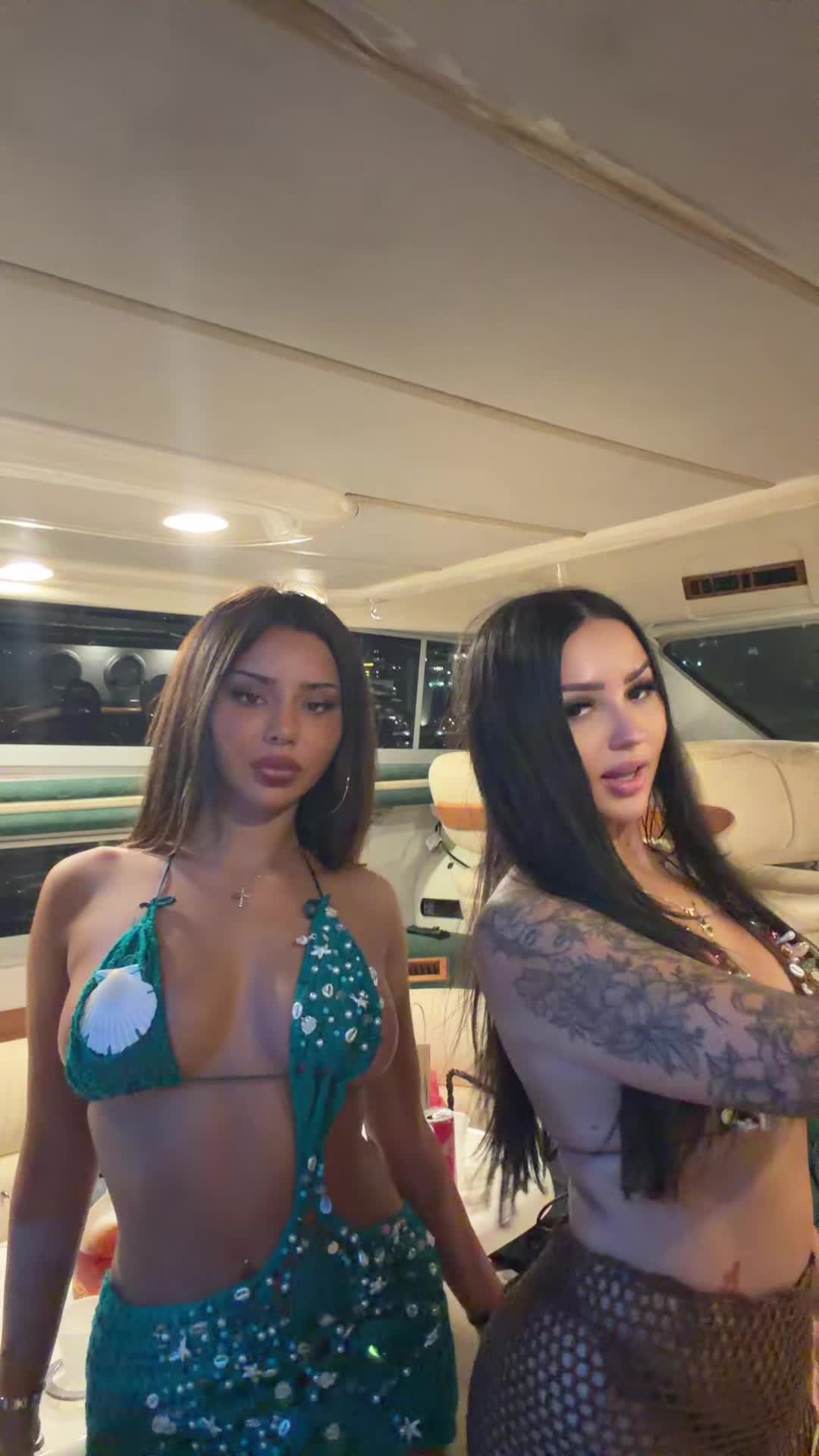 @VICKAYYY 💜😈