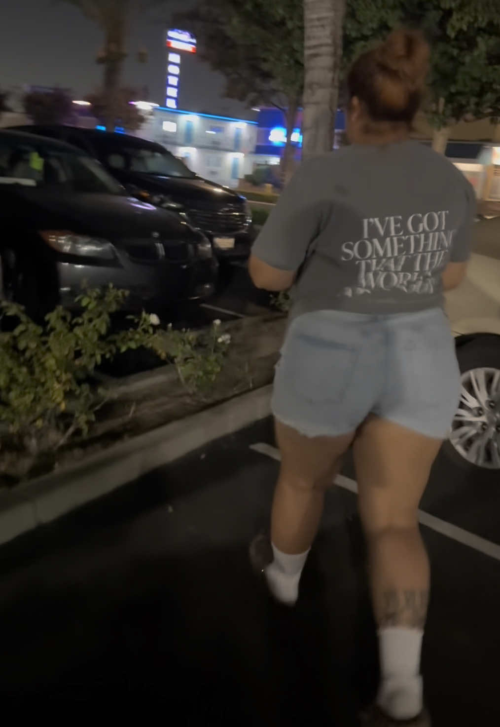 @Desareee