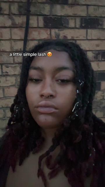 @🦦