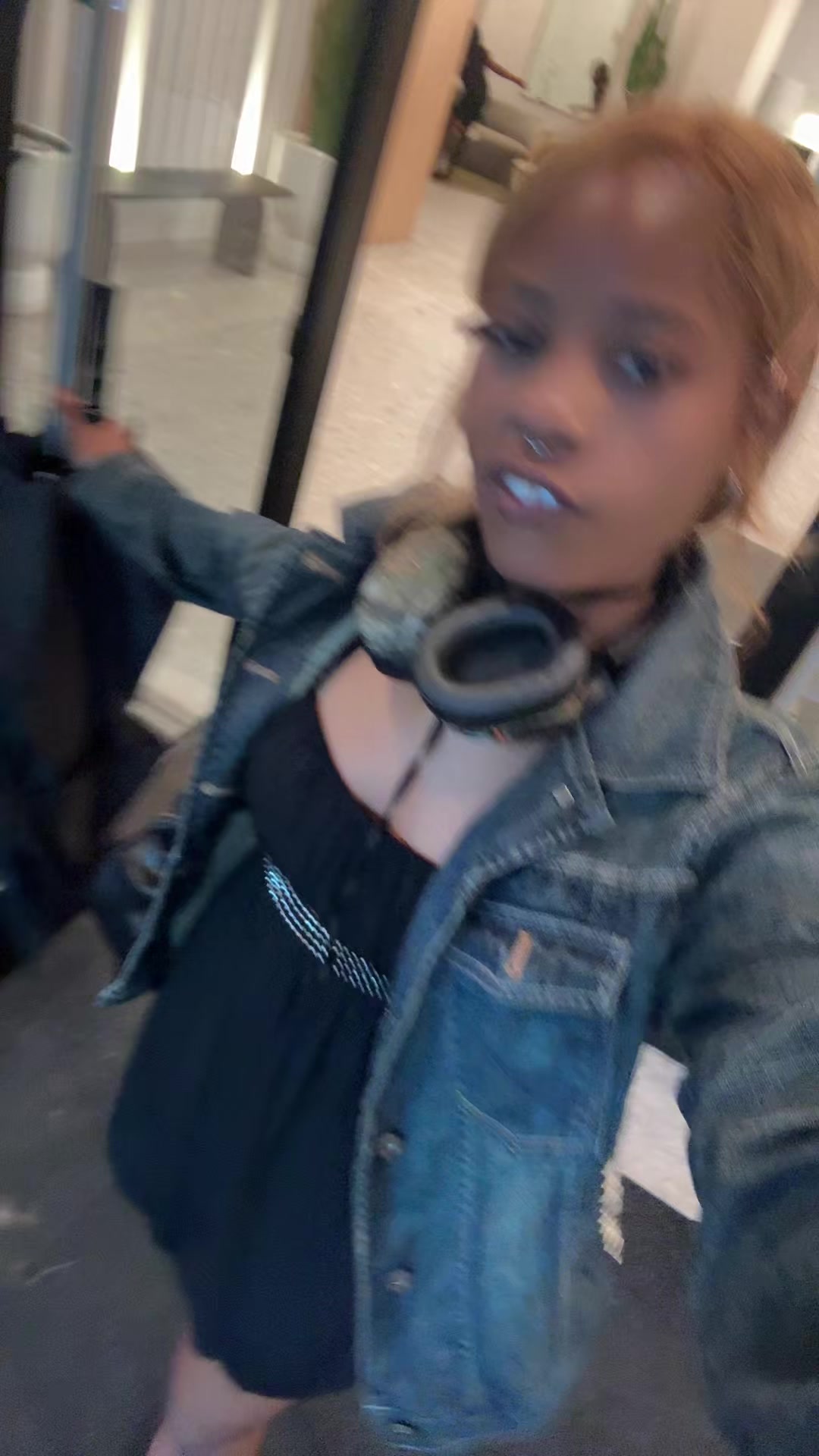 @tay.