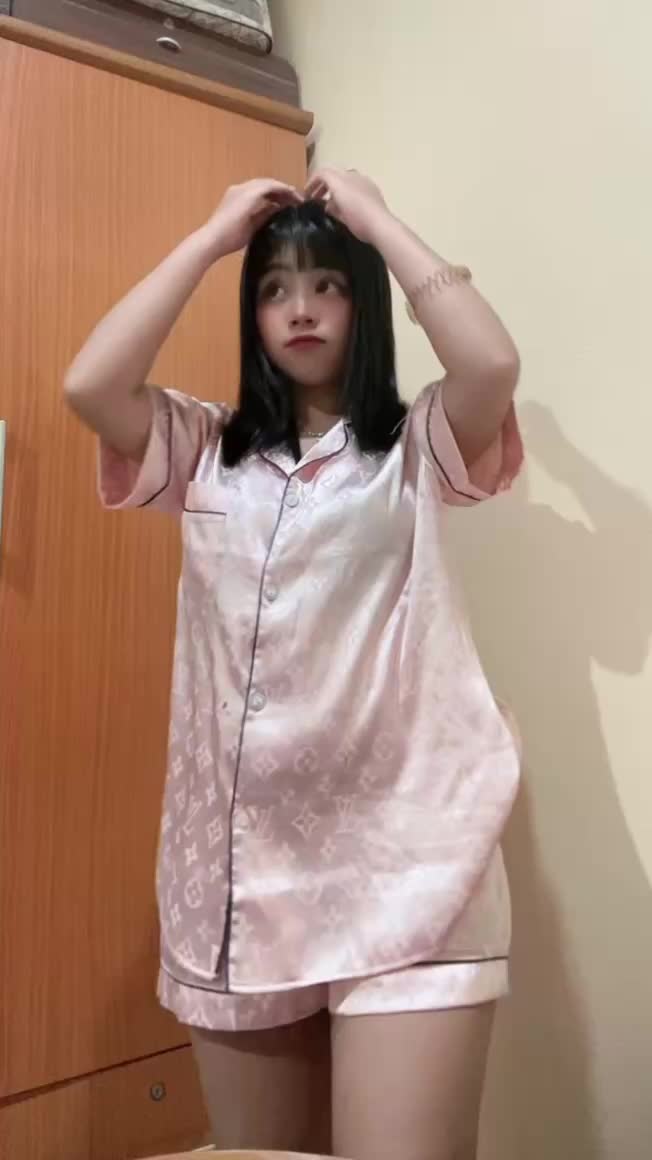 @𝑪𝒉𝒖𝒆🦋