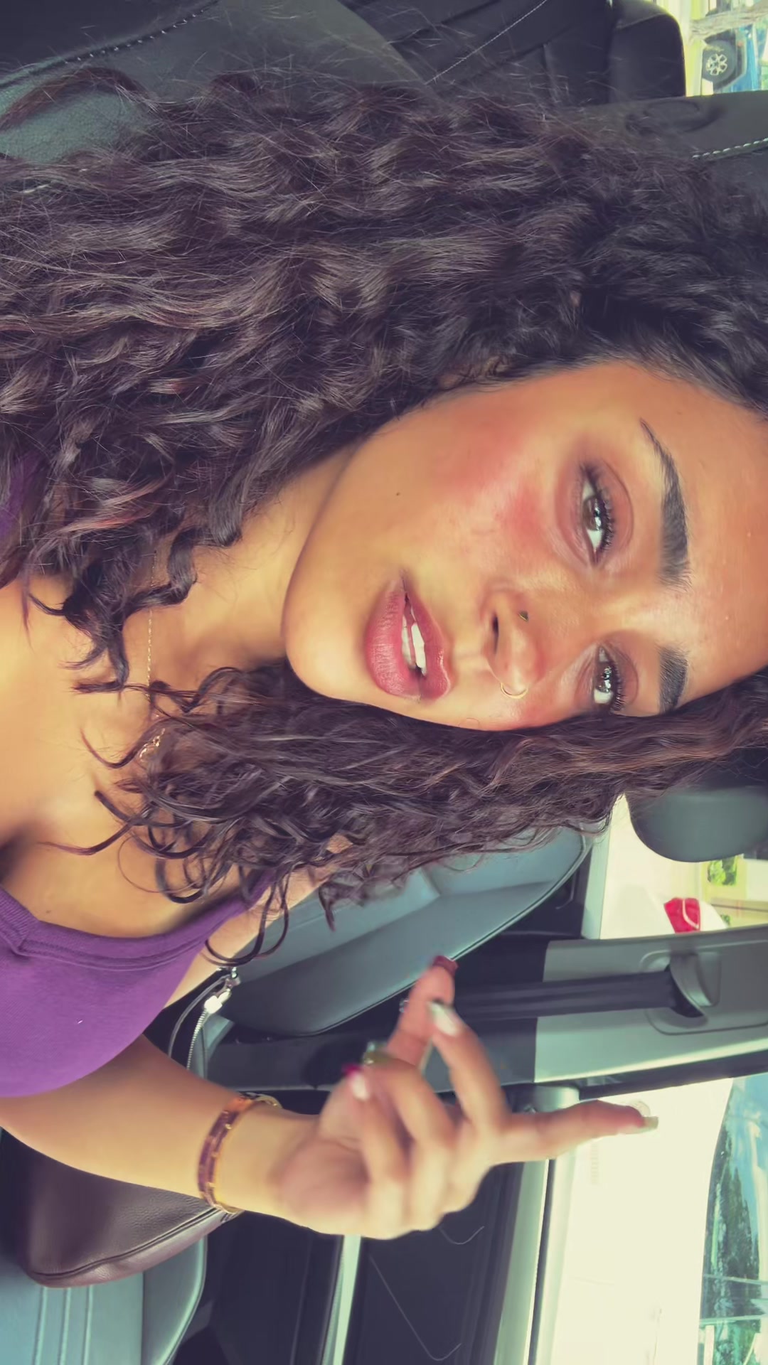 @👣👣