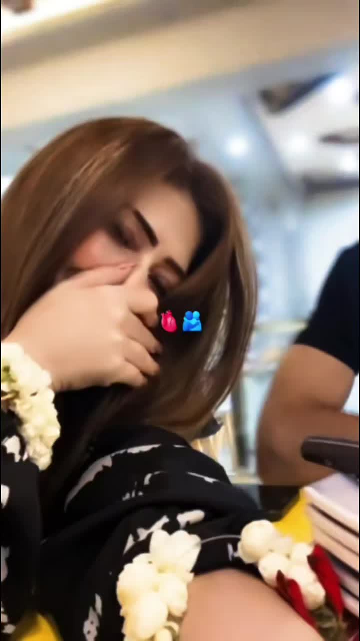 @ᵀʰᵃʸ ᶜᵃˡˡ ᵐᵉ ᶜʰⁱᵀᵃ🤫