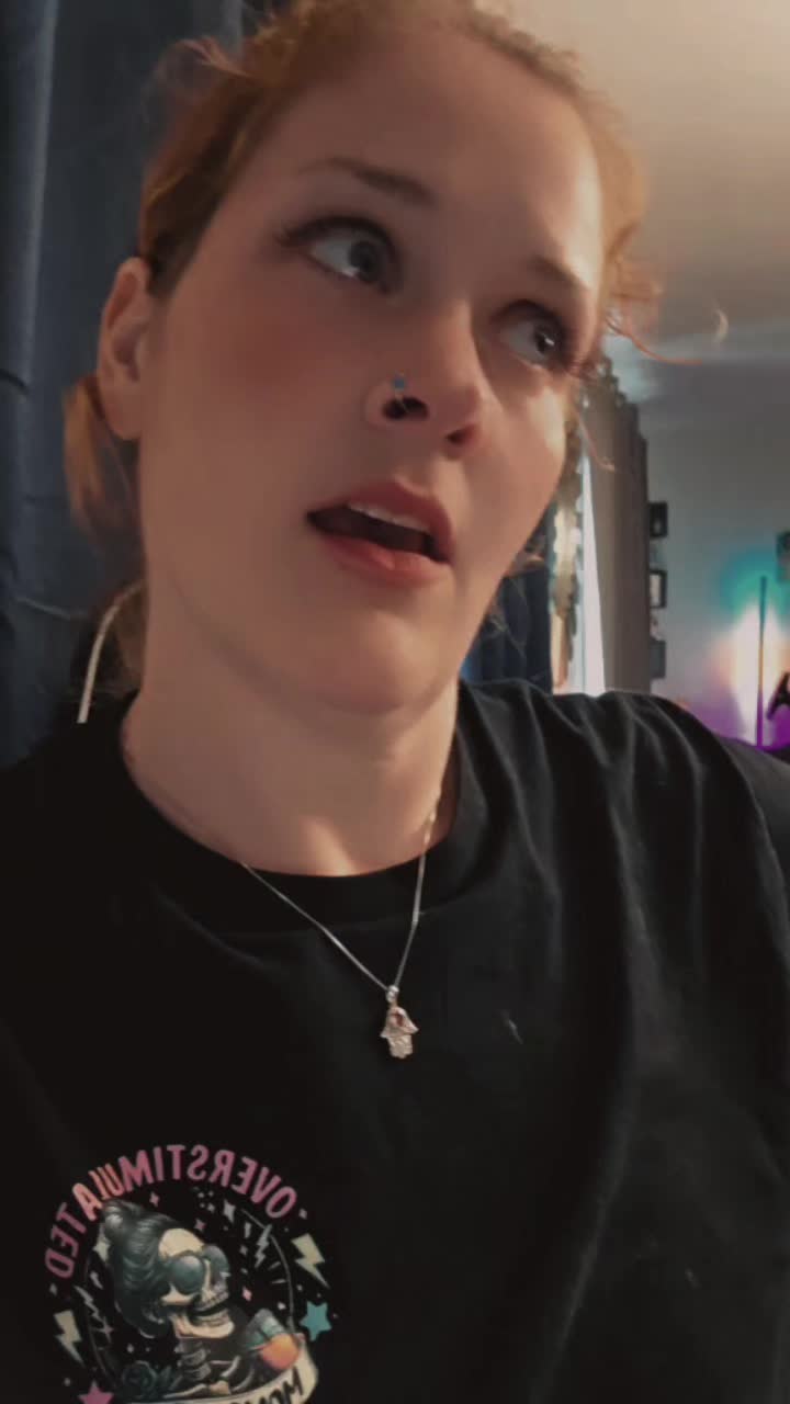 @Kaitlyn🌊💜💚
