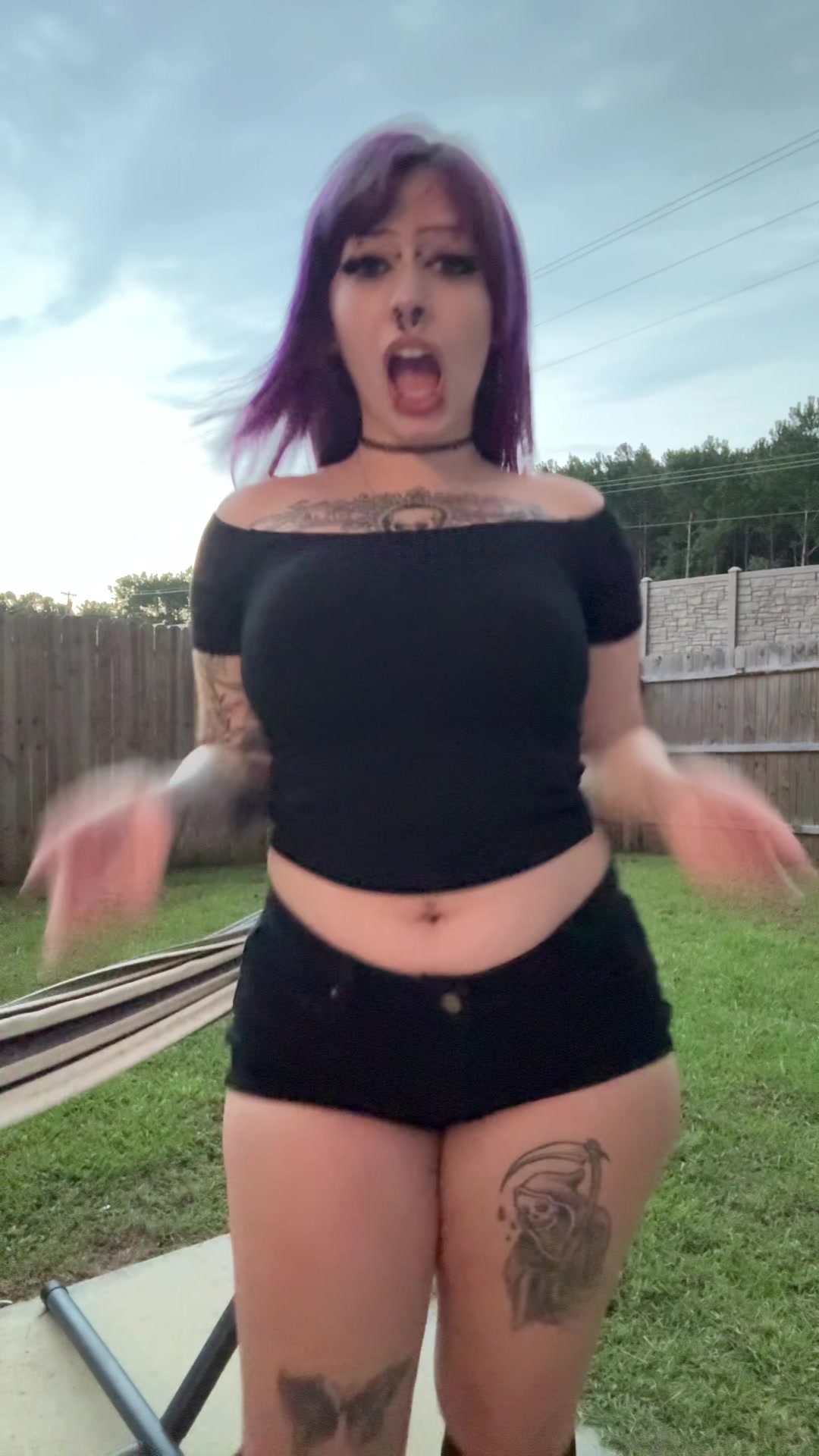 @JaneSpookyHot