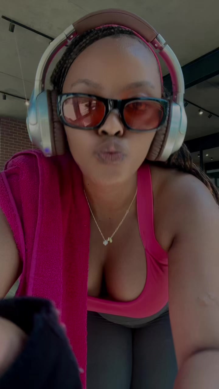 @Nthabi_Sings