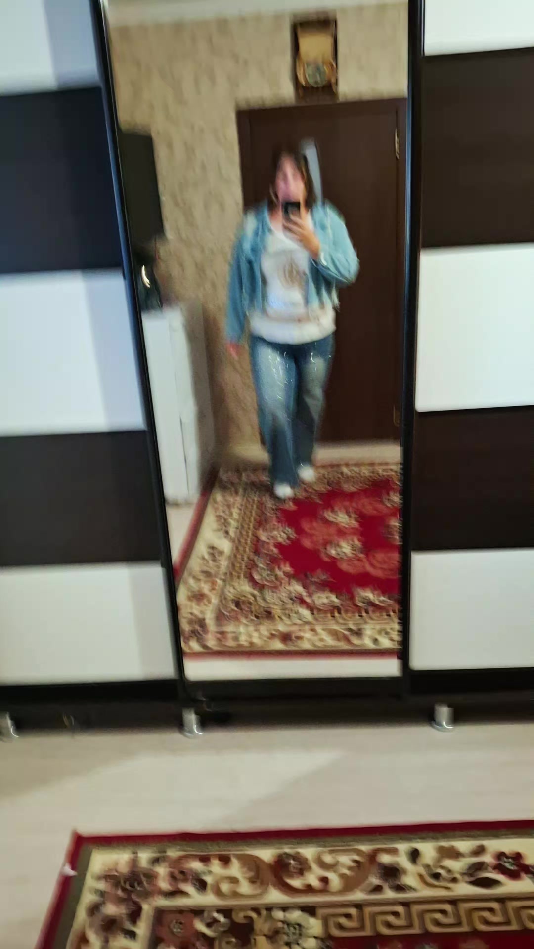 @Victorița