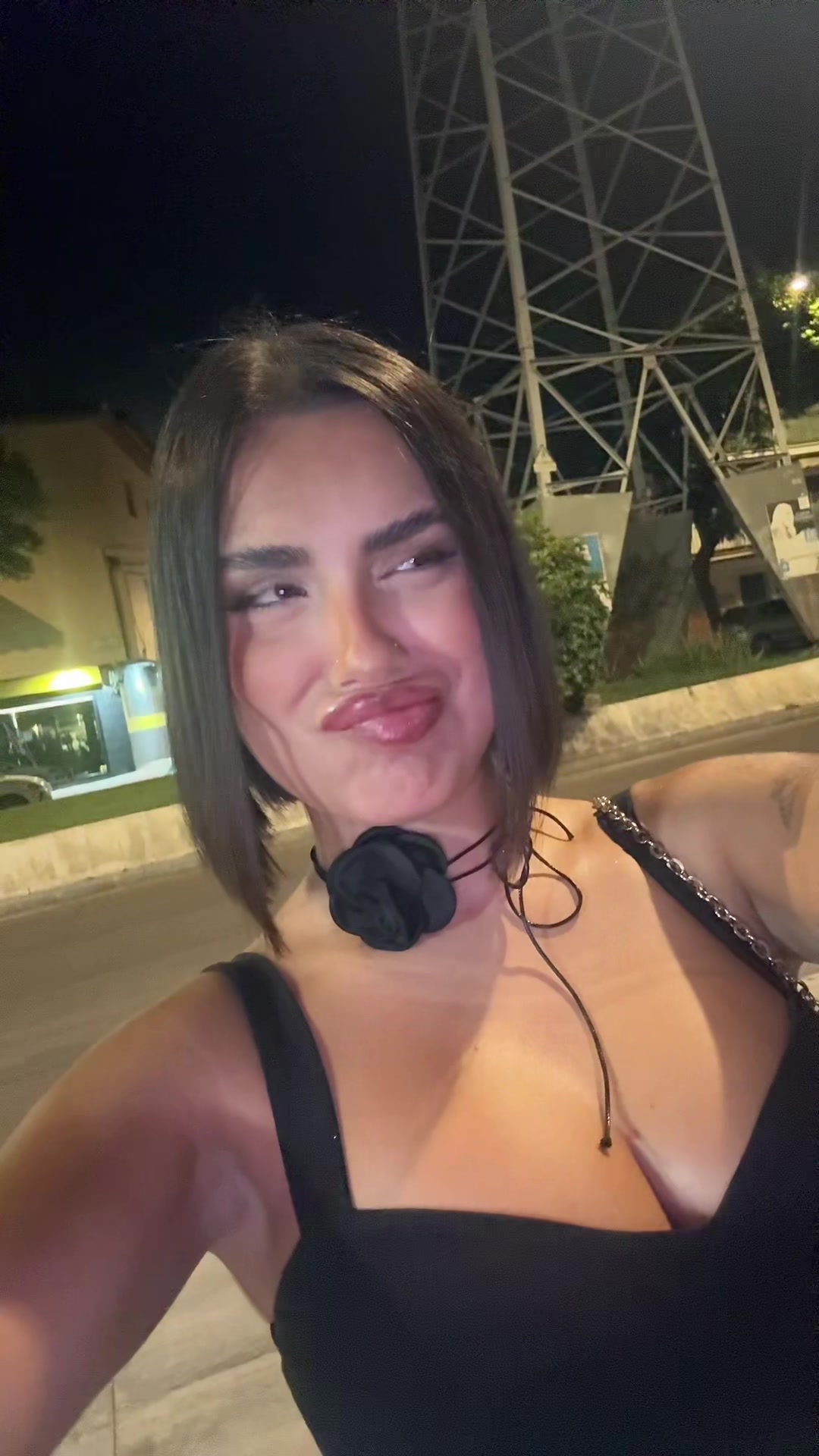 @lu