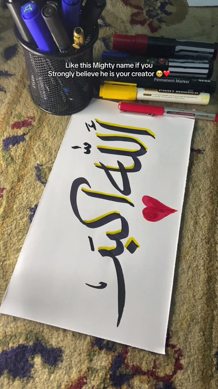 @𝗙.𝗗𝗘𝗦𝗦𝗜𝗚𝗡𝗦🖋️
