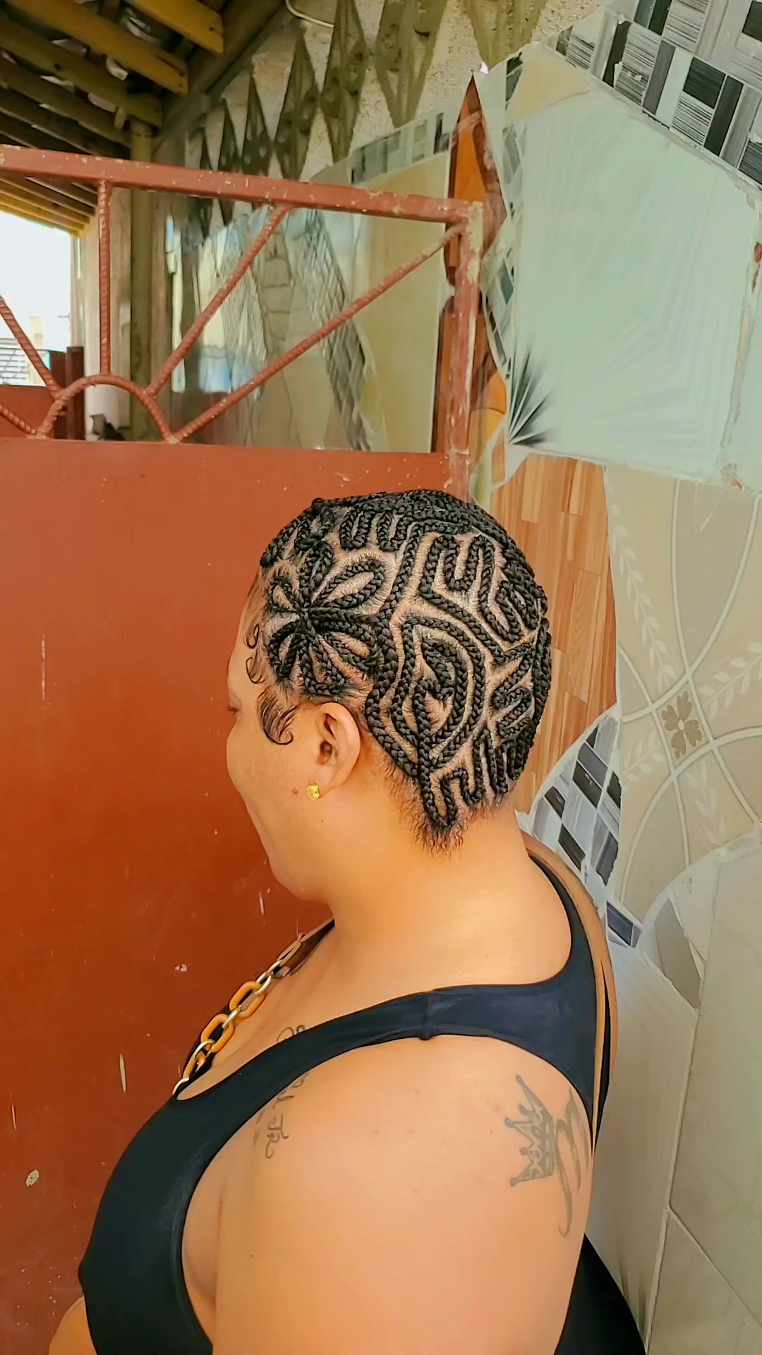 @Nesha's blessed hands🙌💇♀️