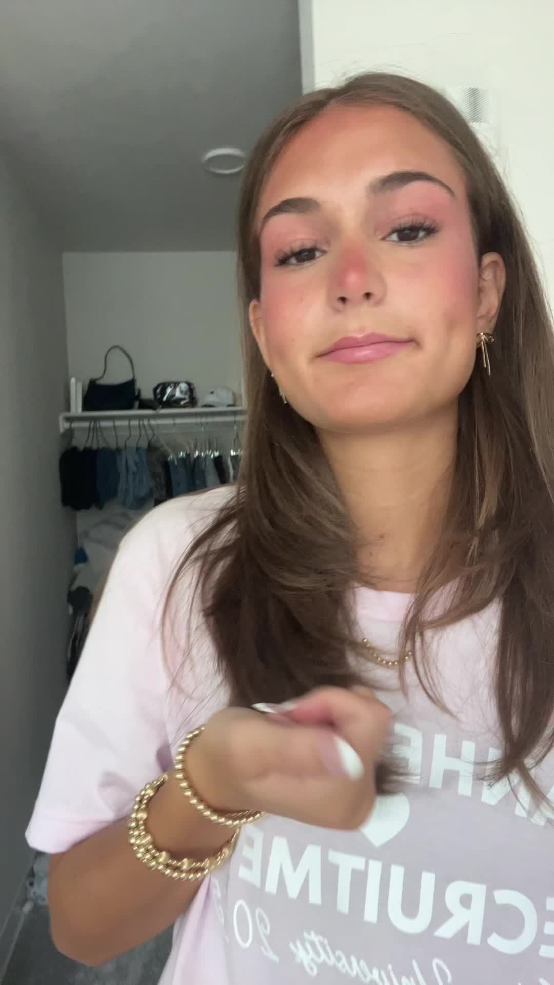 @elliana