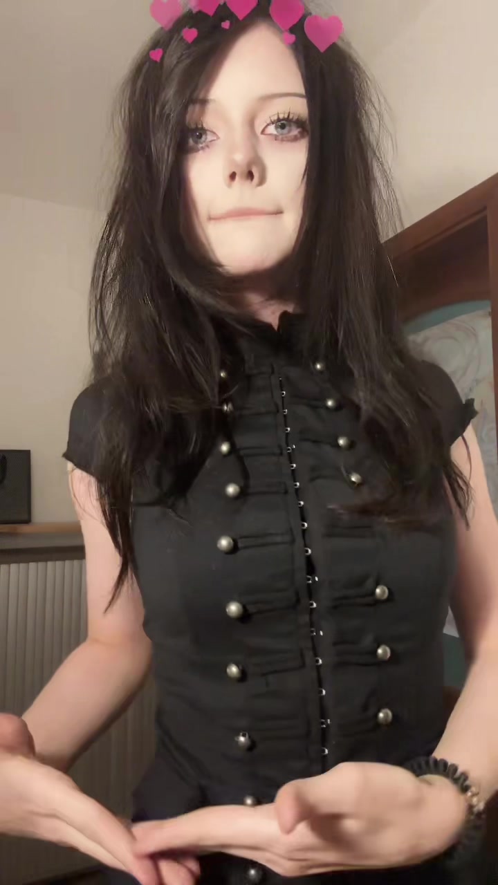@🧛🏻♀️
