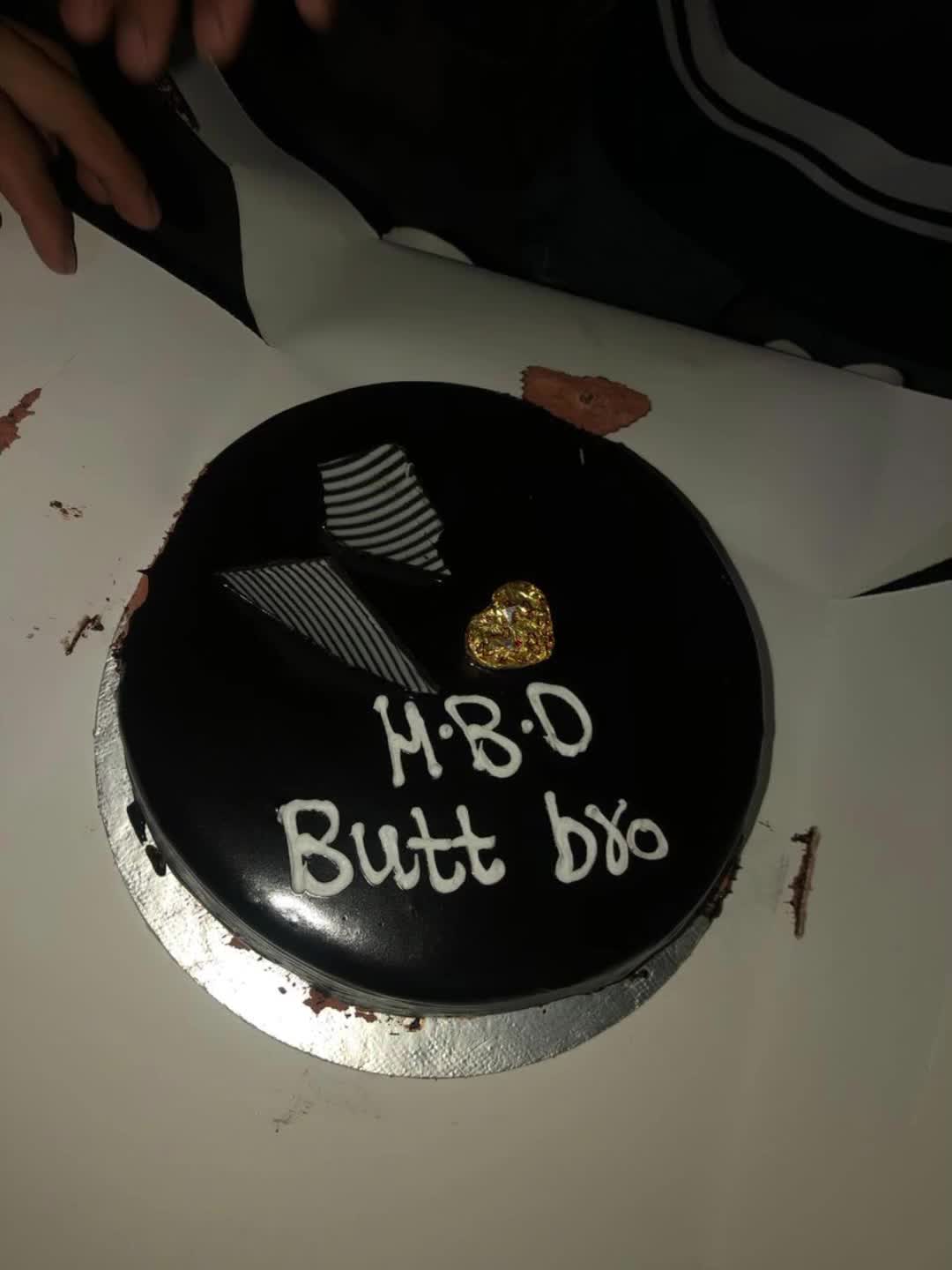 @BUTT BRO🐊ʕ´•ᴥ•`ʔ