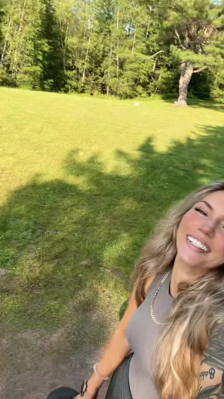 @cryssleb_