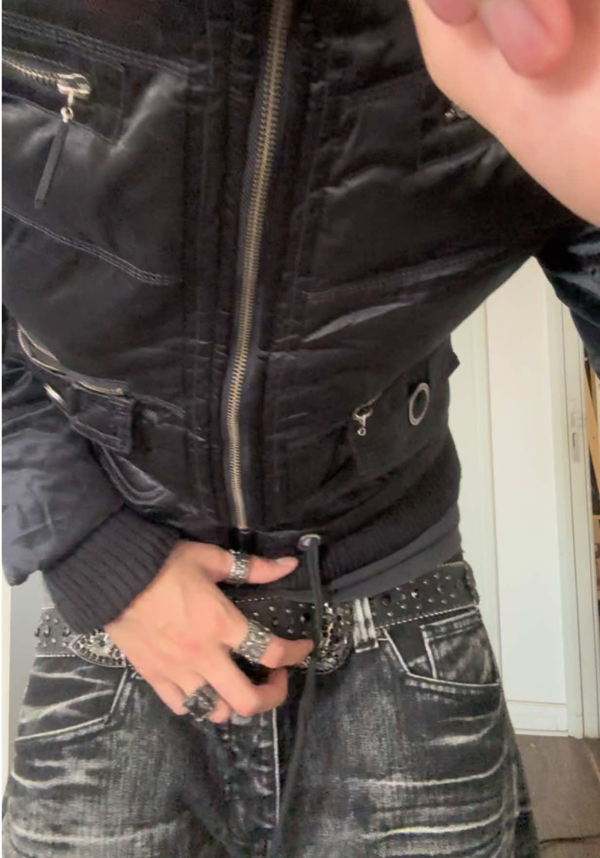 @yuvngnik𖤐