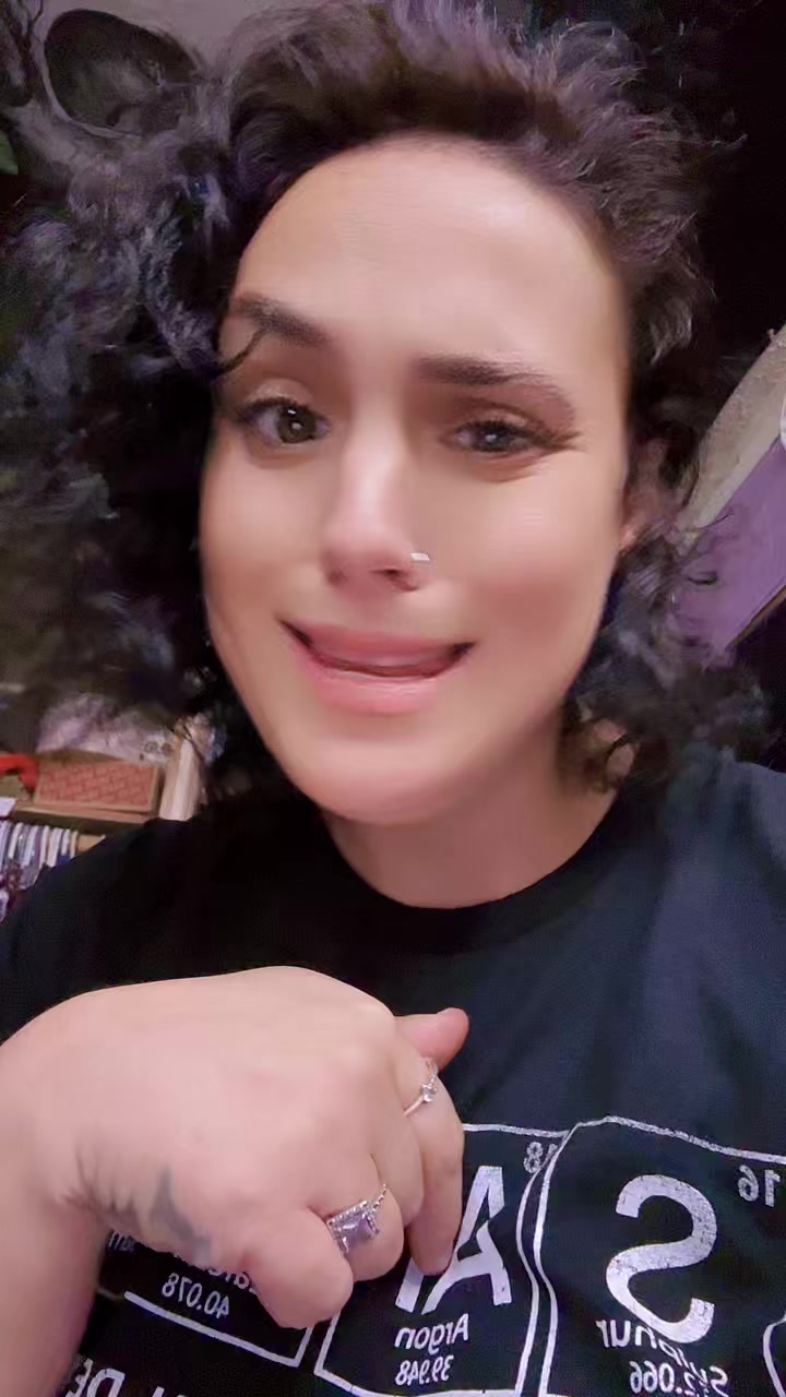 @KatieAnn