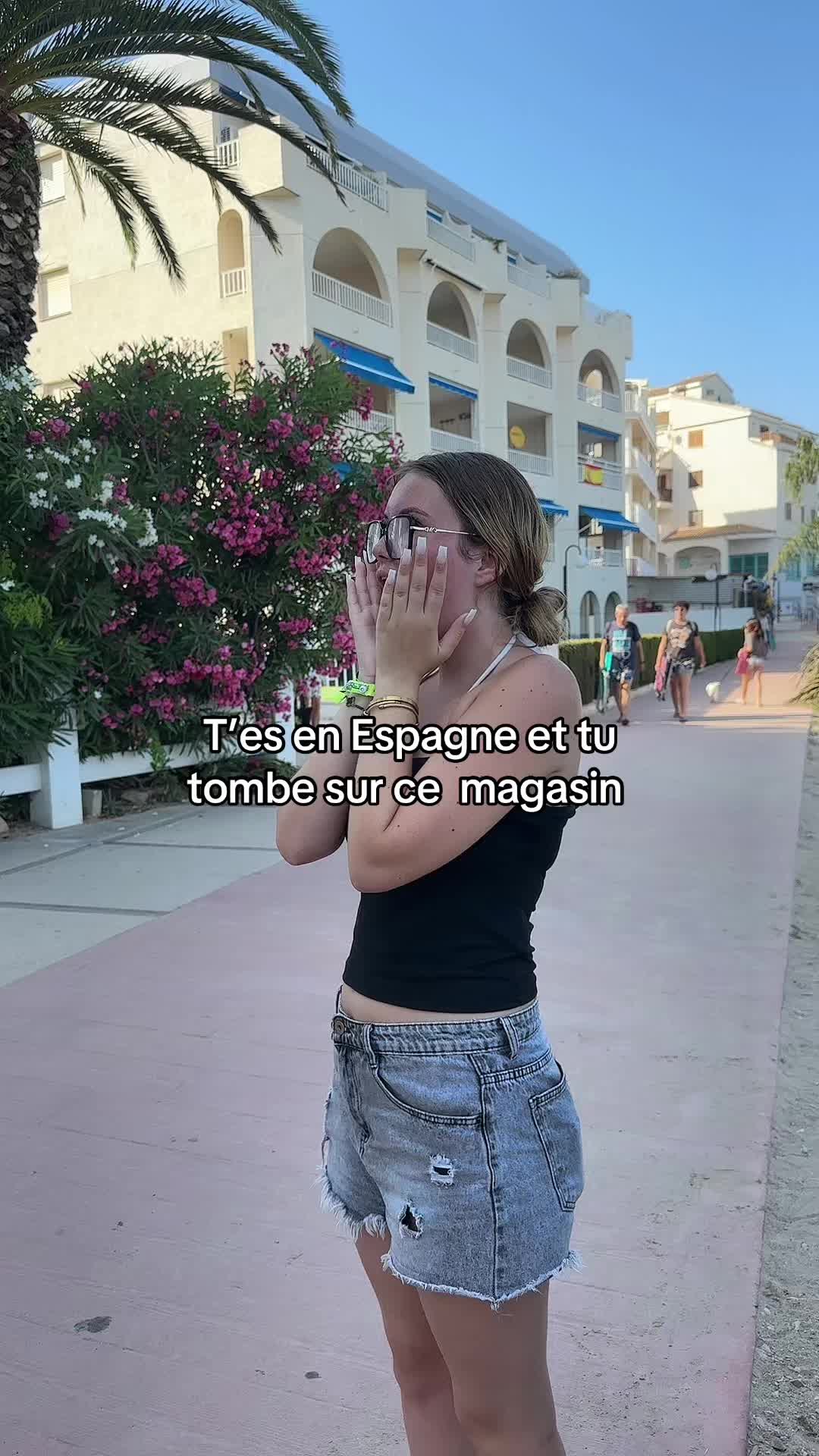 @𝓒𝓛𝓐𝓡𝓐 🍒