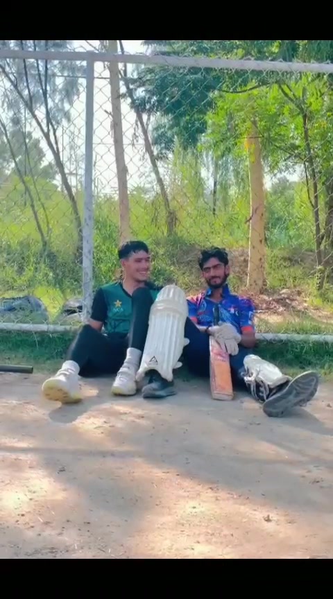 @Maaz jhelum 🏏