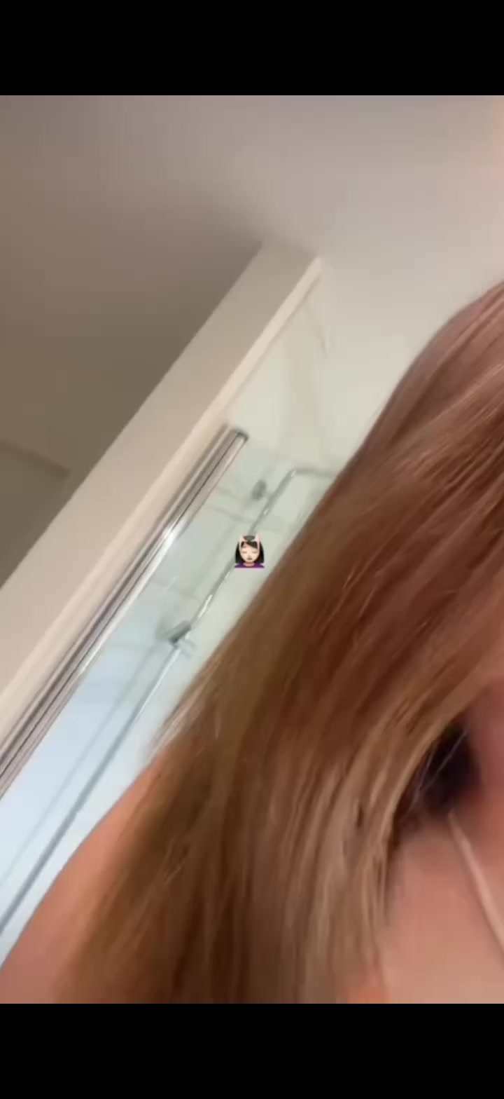 @ɱαyα ☀️