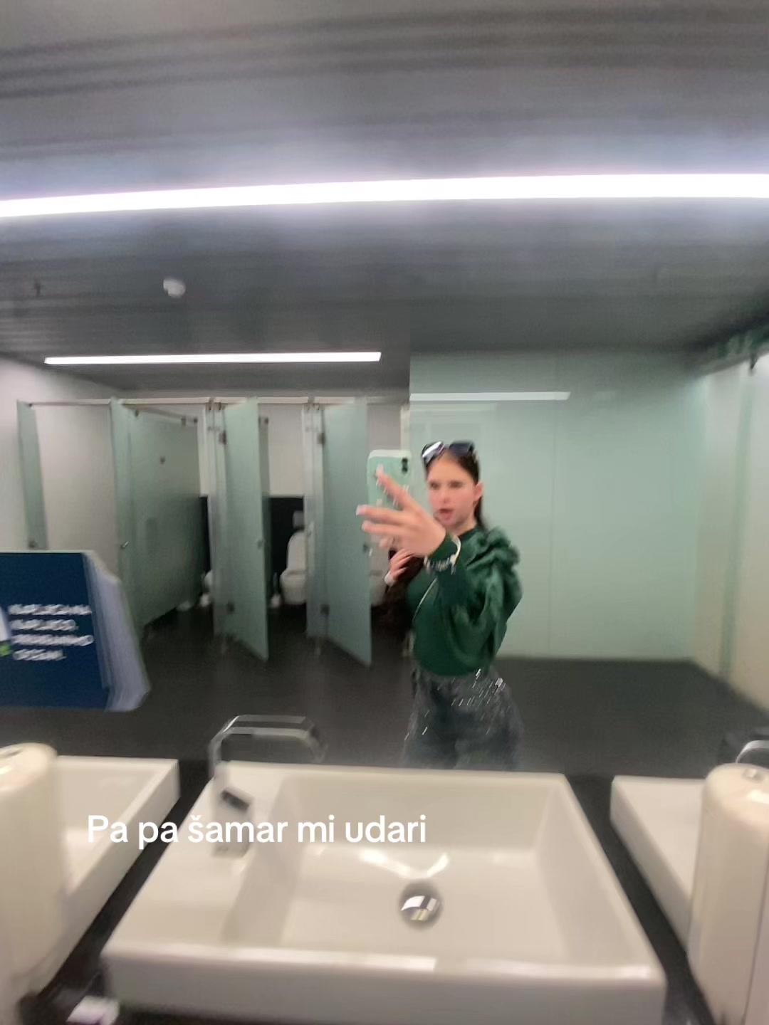 @Linaj🇷🇸