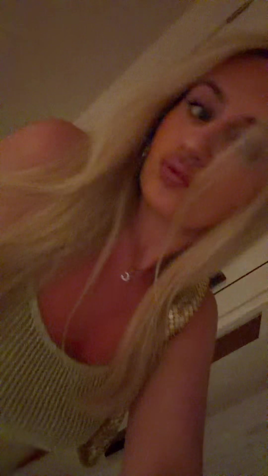 @julia