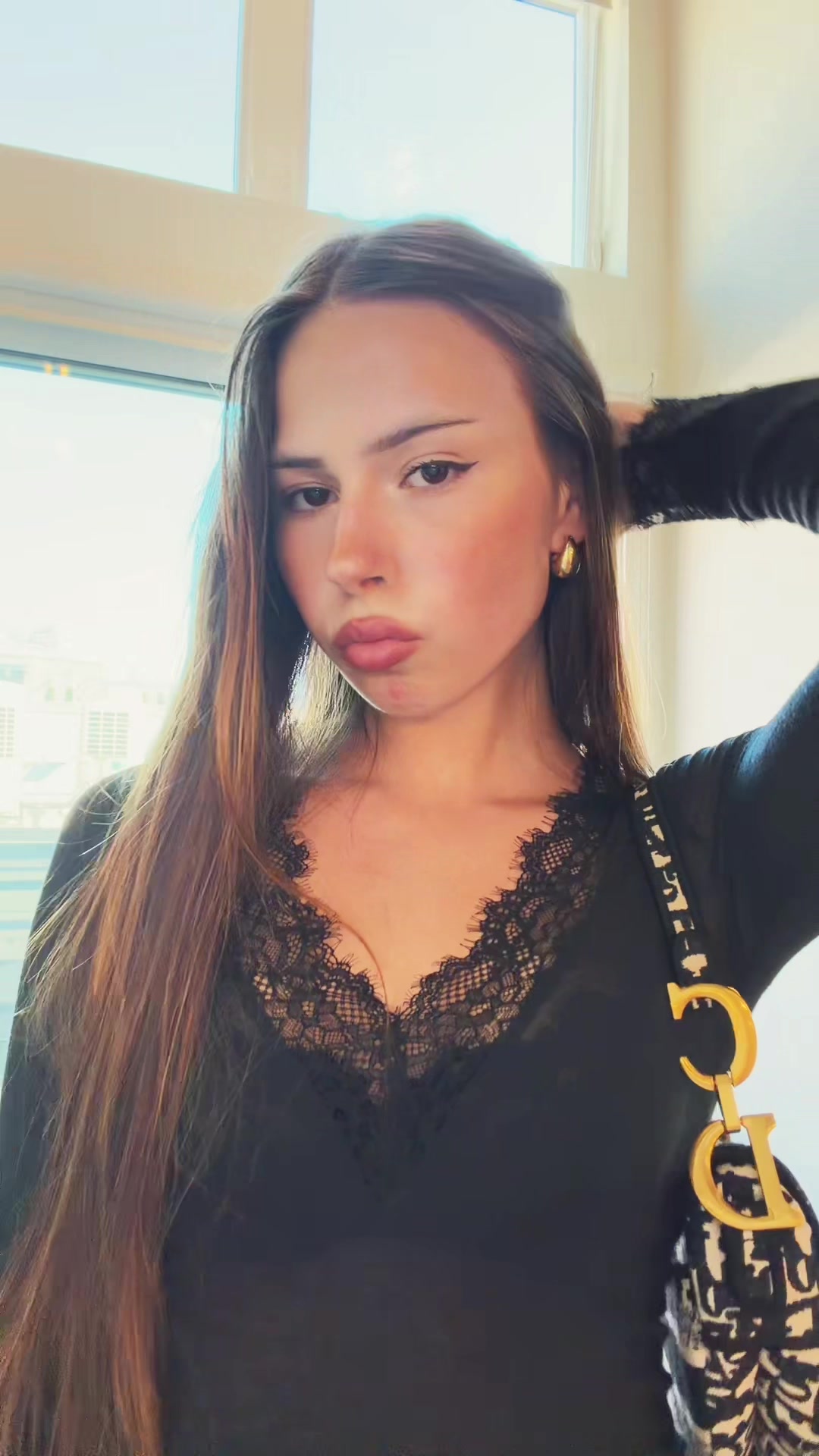@Vivi