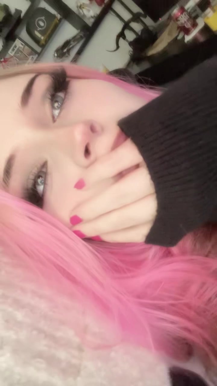 @Chy 🖤