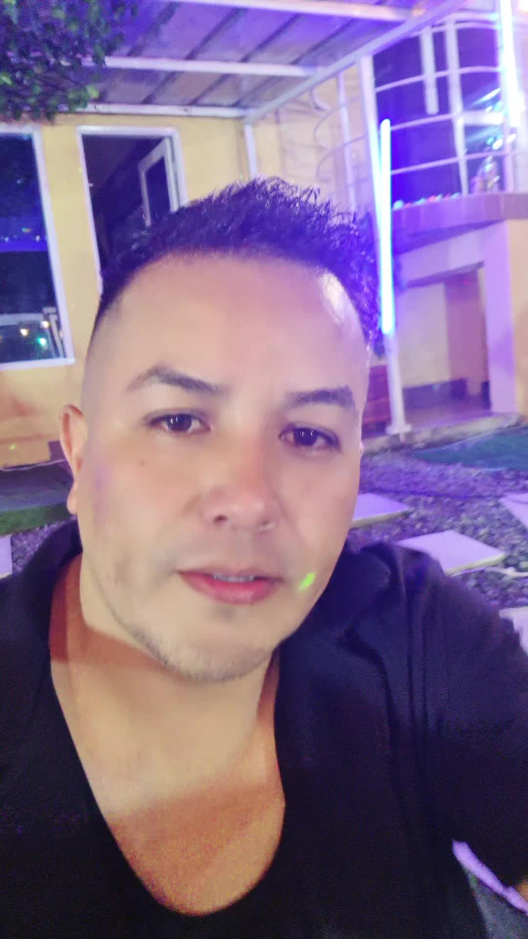 @Cumbieros enamorados Luigi