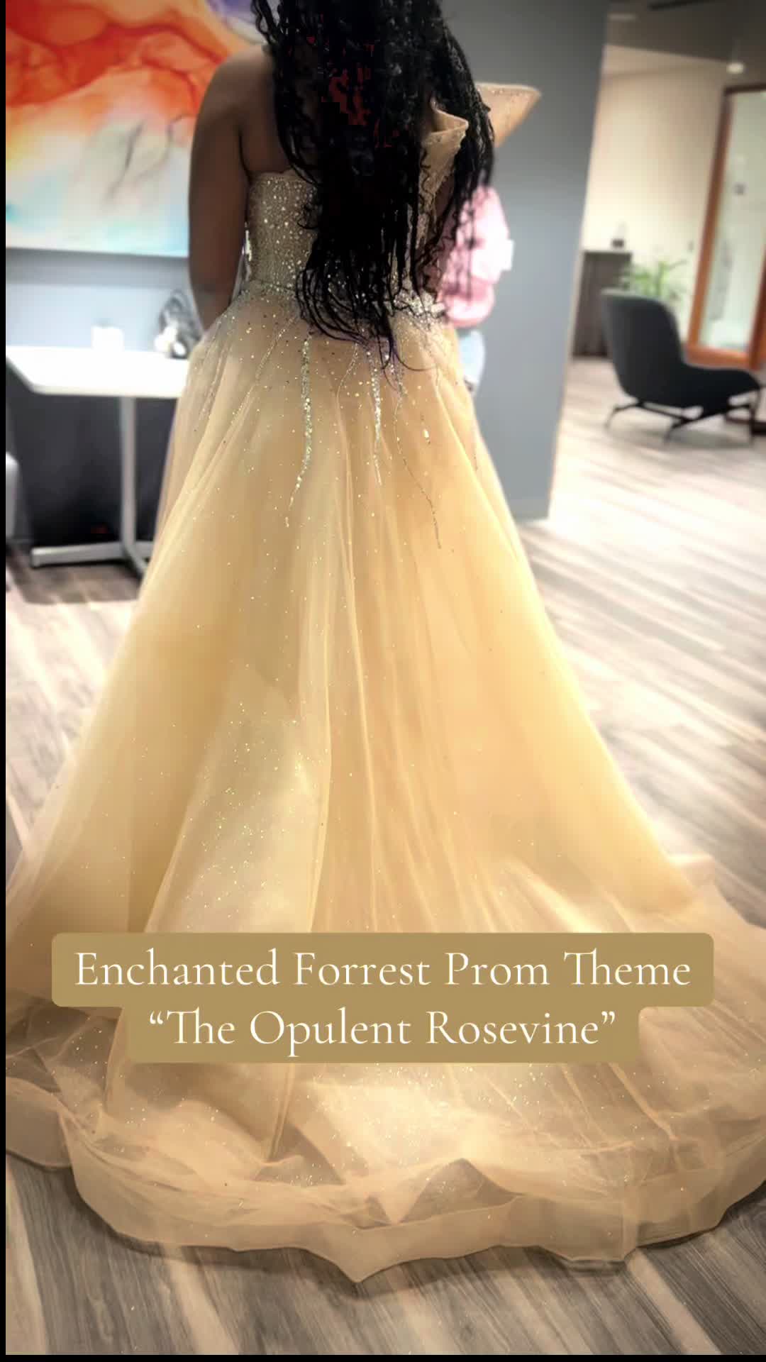 @LadyStrutGowns