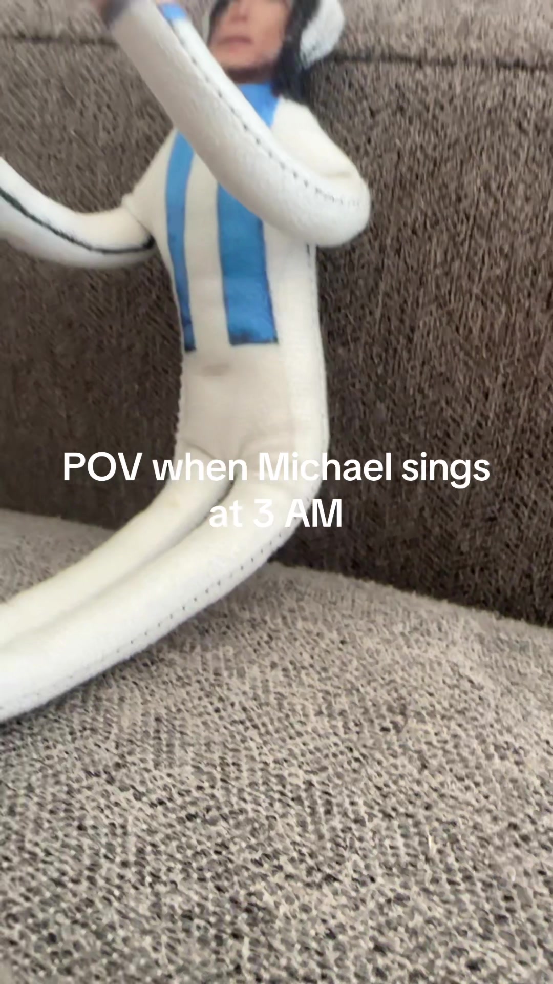 @rebeccayunker