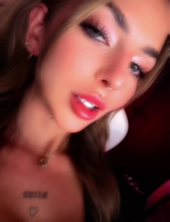 @LEXI REIGN ๐๐ชฝ
