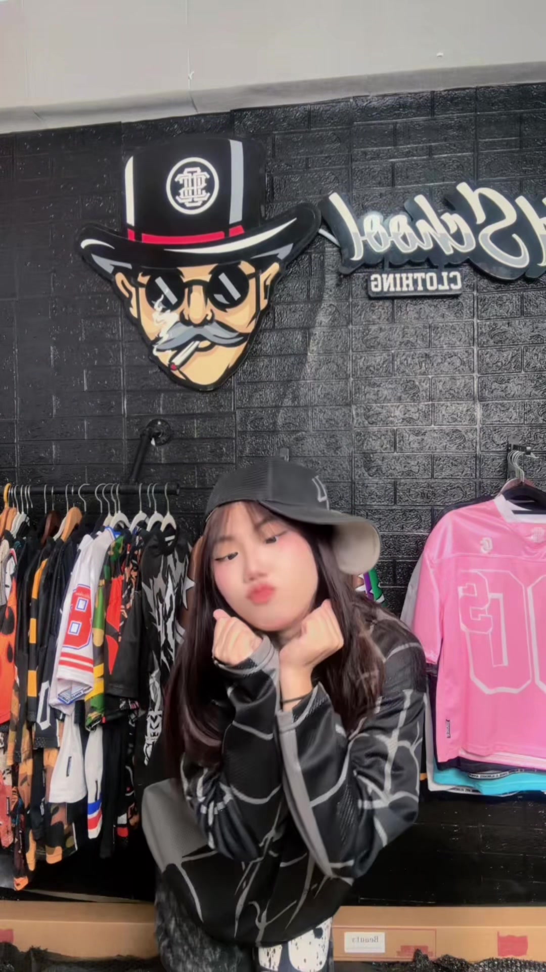 @OLDSCHOOL APPAREL STORE