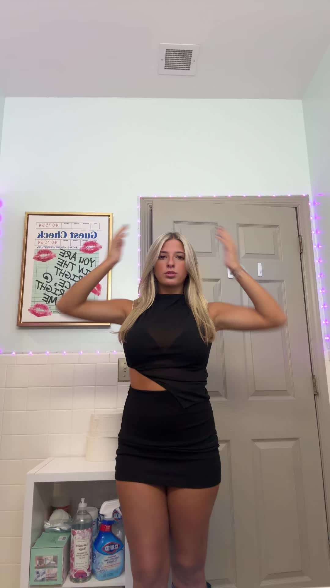 @izzysavo