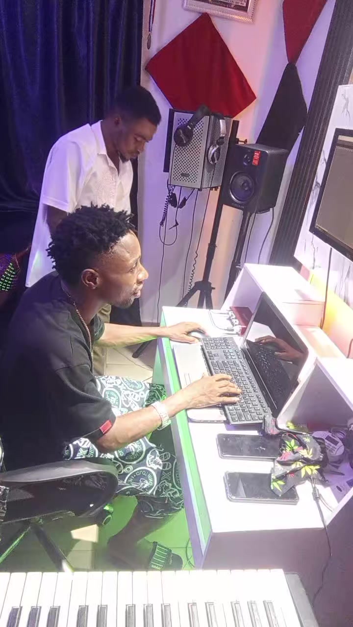 @DYOUNGBOSS