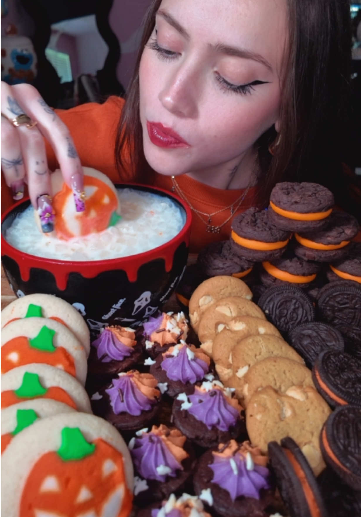 @hungryhungryhallie