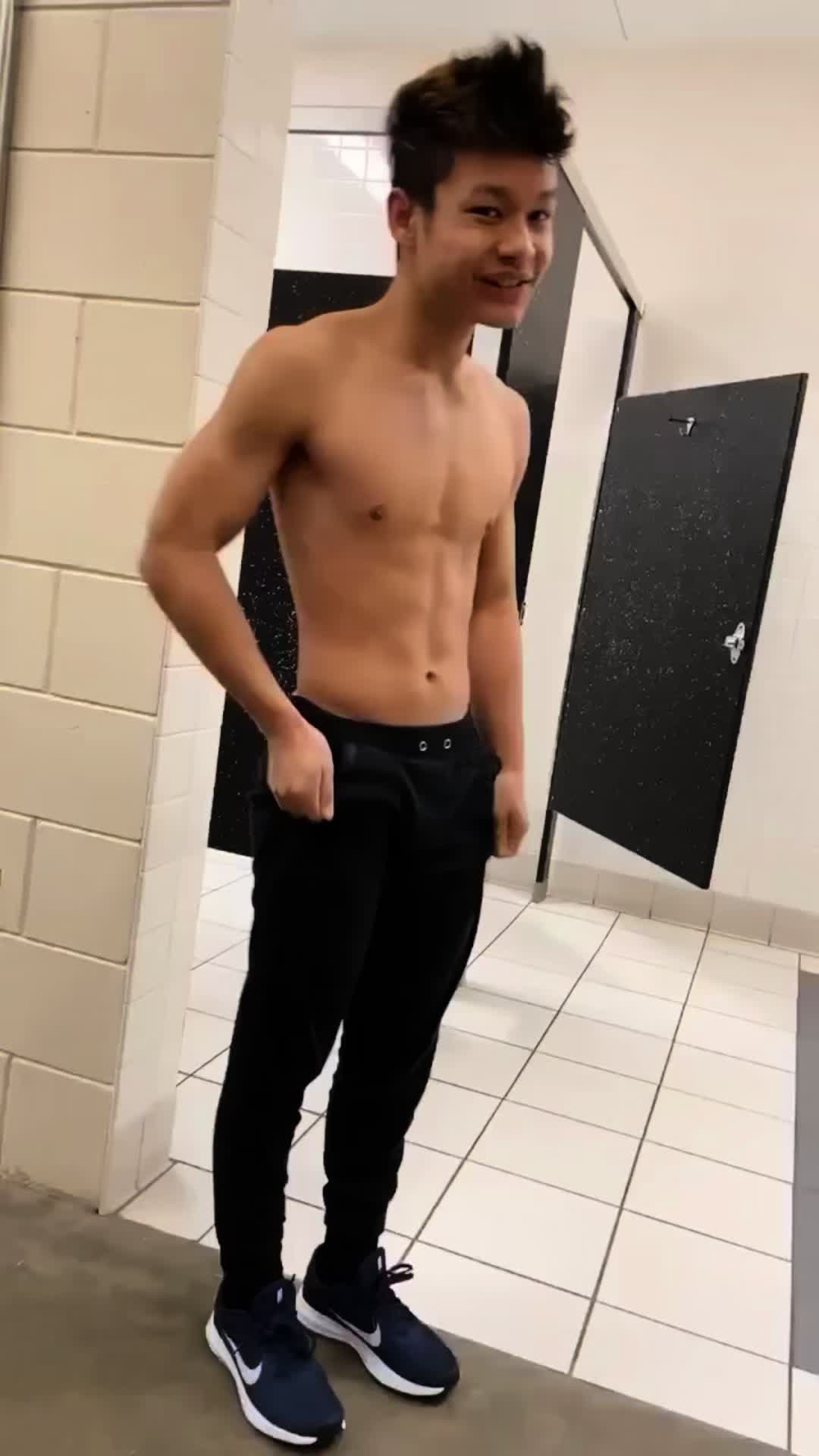 @Extralarge24