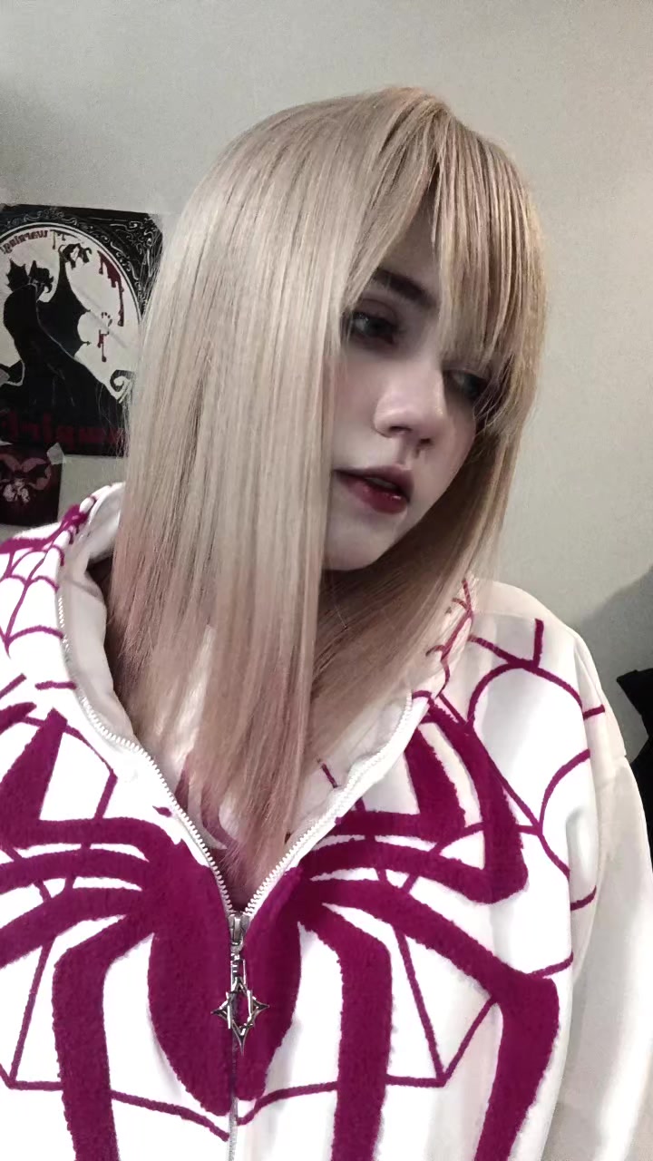 @yanolu_ ✩°˖🫐 ⋆。˚꩜