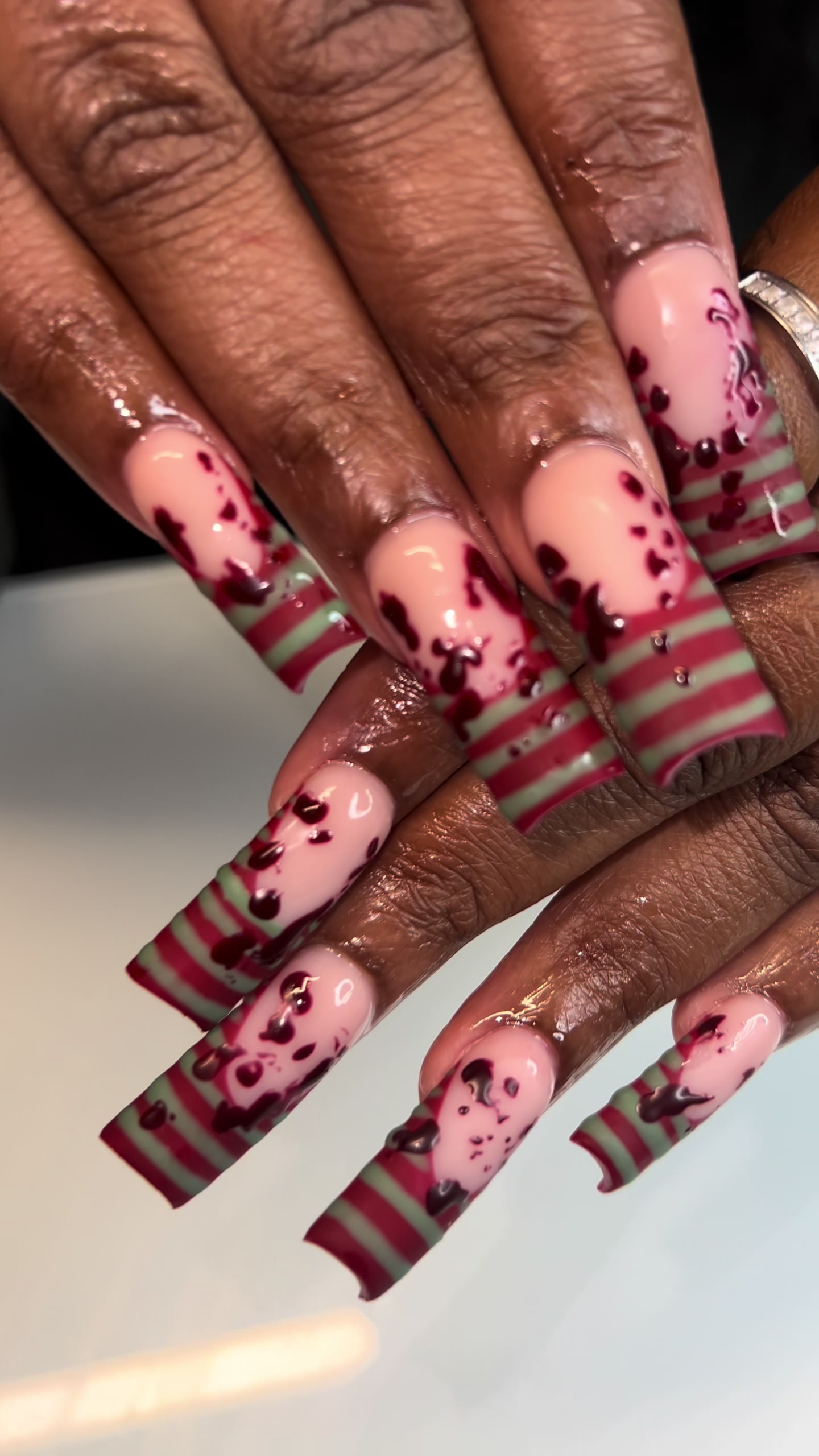 @lizthenailtexh
