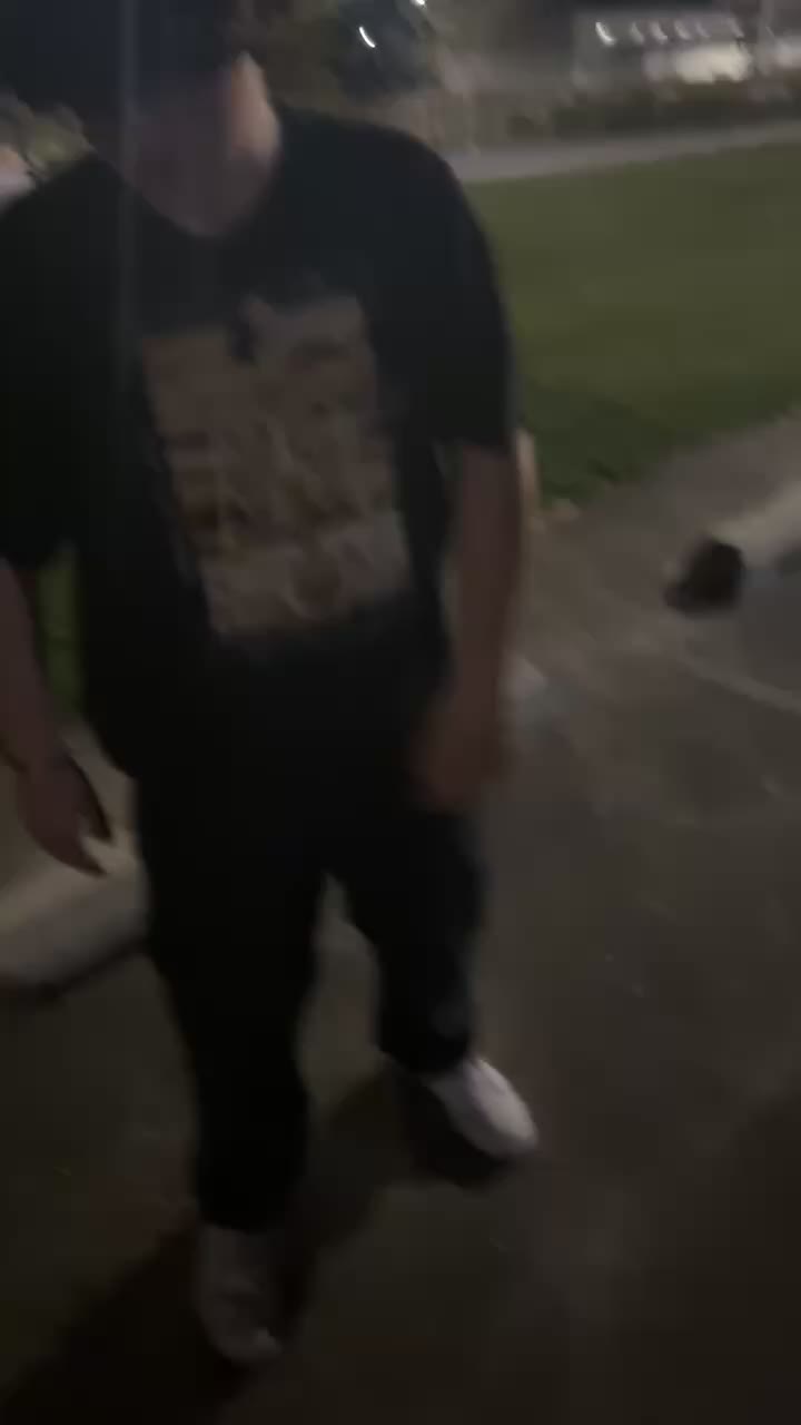 @𖣂